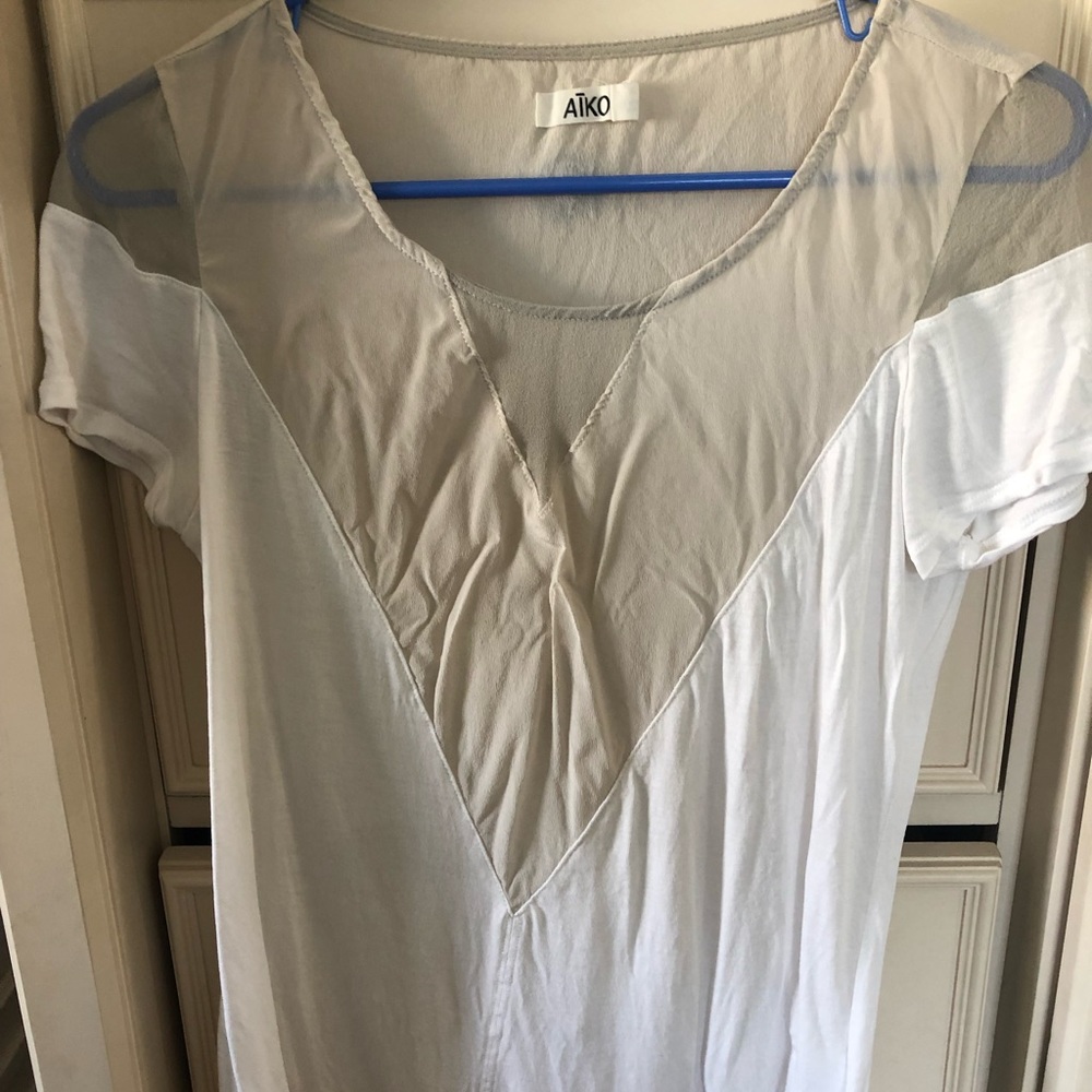 Aiko top size small